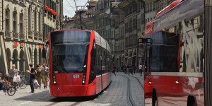 Straßenbahn und Bus