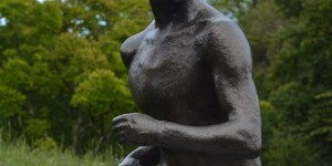 Skulptur am Olympischen Museum