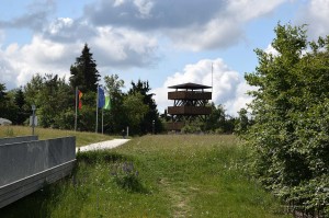 Hölzerner Aussichtsturm