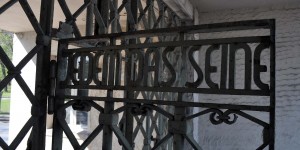 Zynischer Lagerspruch