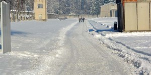 Weg durch das einstige Konzentrationslager