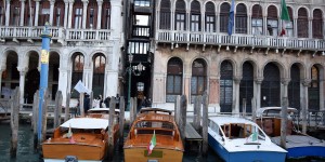 Boote im Canal Grande