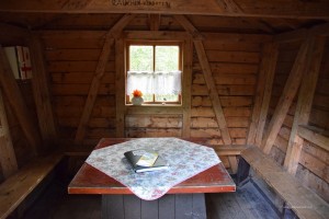 Wanderhütte auf dem Brotpfad