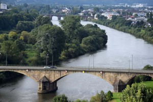 Brücke über der Mosel