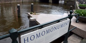Homo-Monument