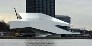 Kuriose Gebäude in Amsterdam