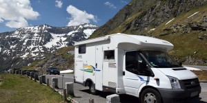 Wohnmobil auf der Großglockner-Straße