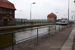 Schleuse am Wasserstraßenkreuz