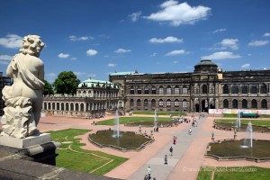 Blick von den Galerien in den Zwinger