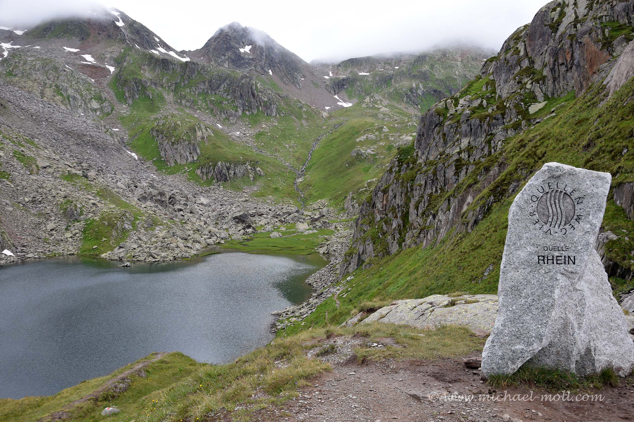 Wanderung zur Rheinquelle