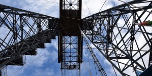 Newport Transporter Bridge von unten