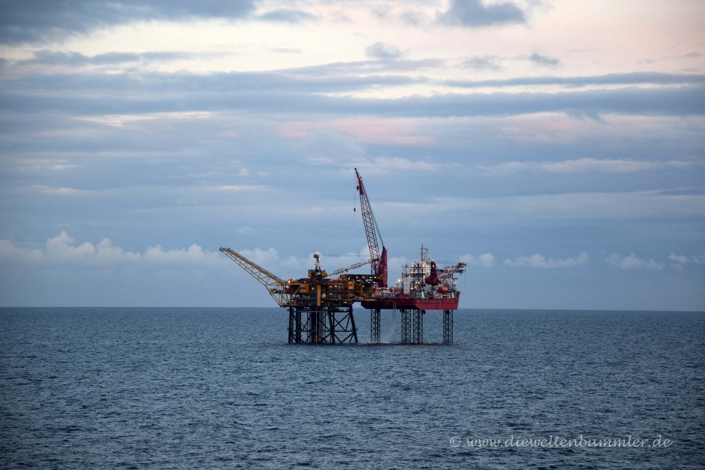 Ölplattform Die Weltenbummler