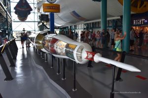 Modell der Saturn V
