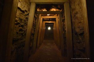 Höhle auf der Insel