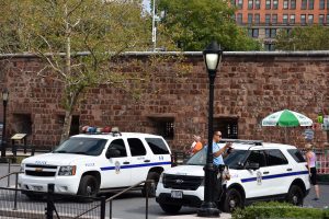 Streng bewacht ist der Battery Park