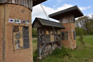 Großes Insektenhotel