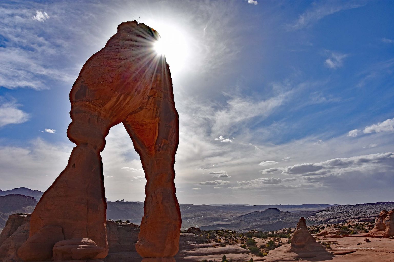 Sonne hinter dem Delicate Arch