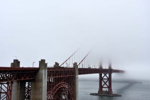 Vernebelte Golden Gate Bridge