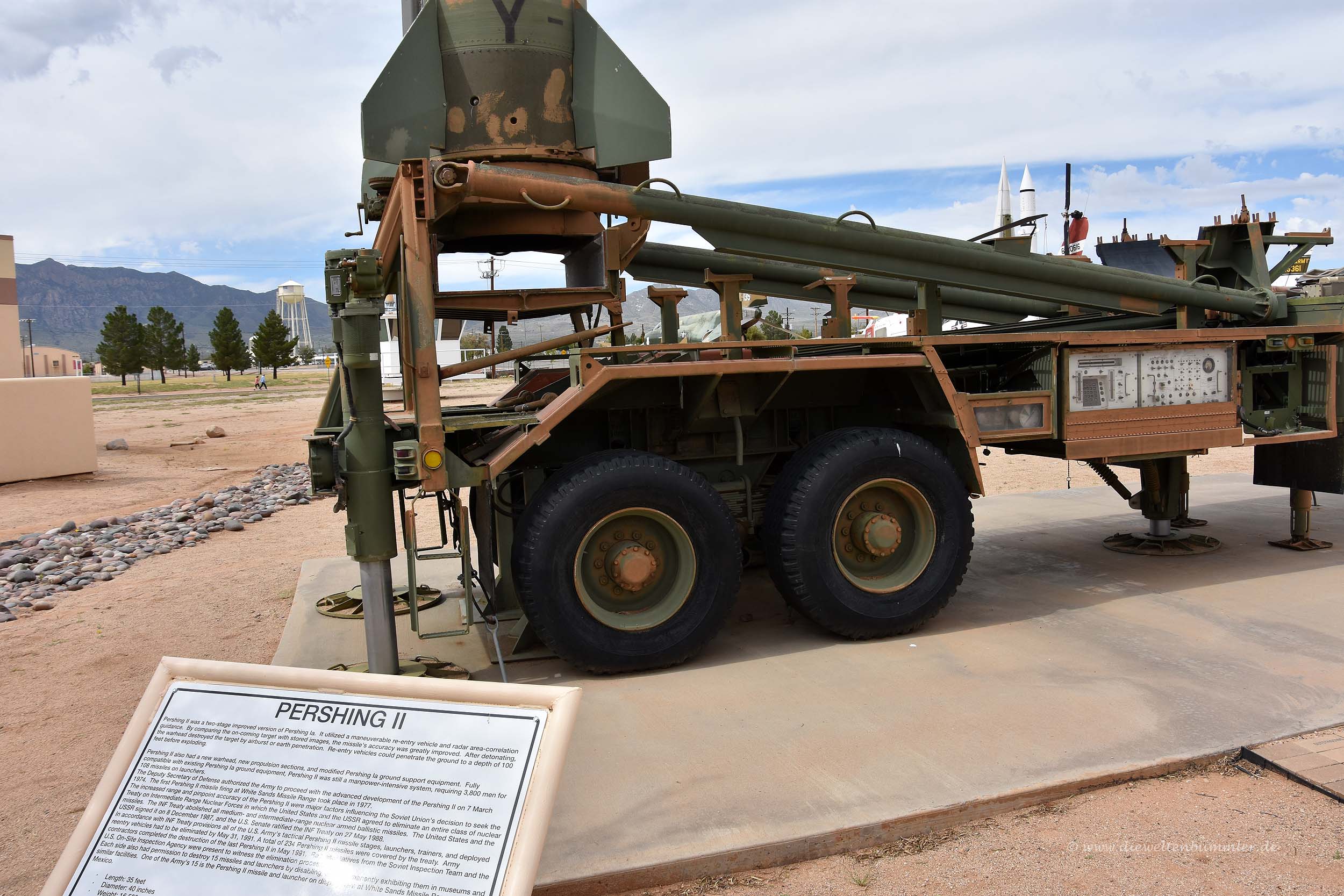 Abschussgerät der Pershing II - Die Weltenbummler