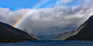 Regenbogen über dem Gjendesee