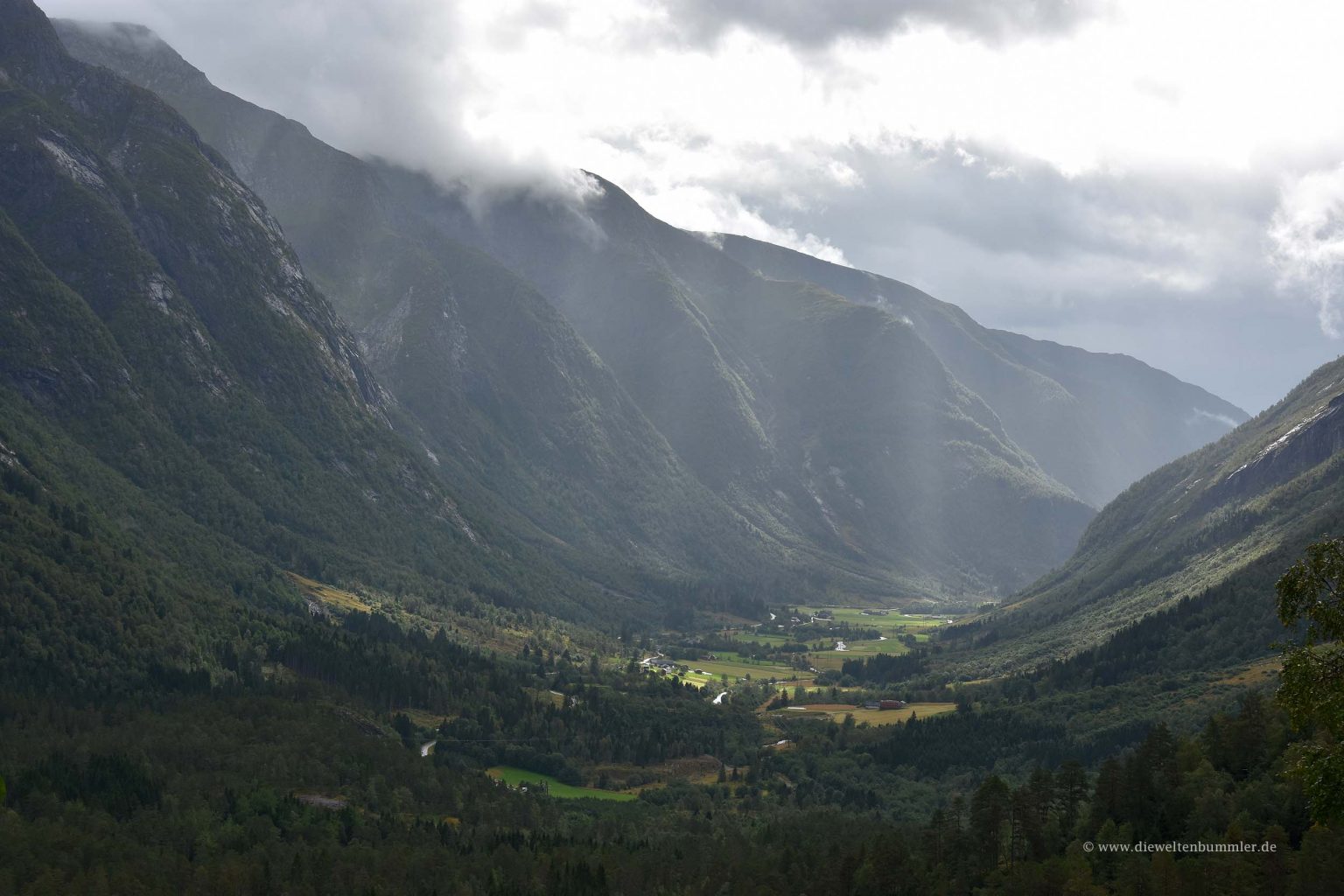 Blick in das Tal bei Balestrand