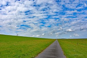 Spazierweg am Deich