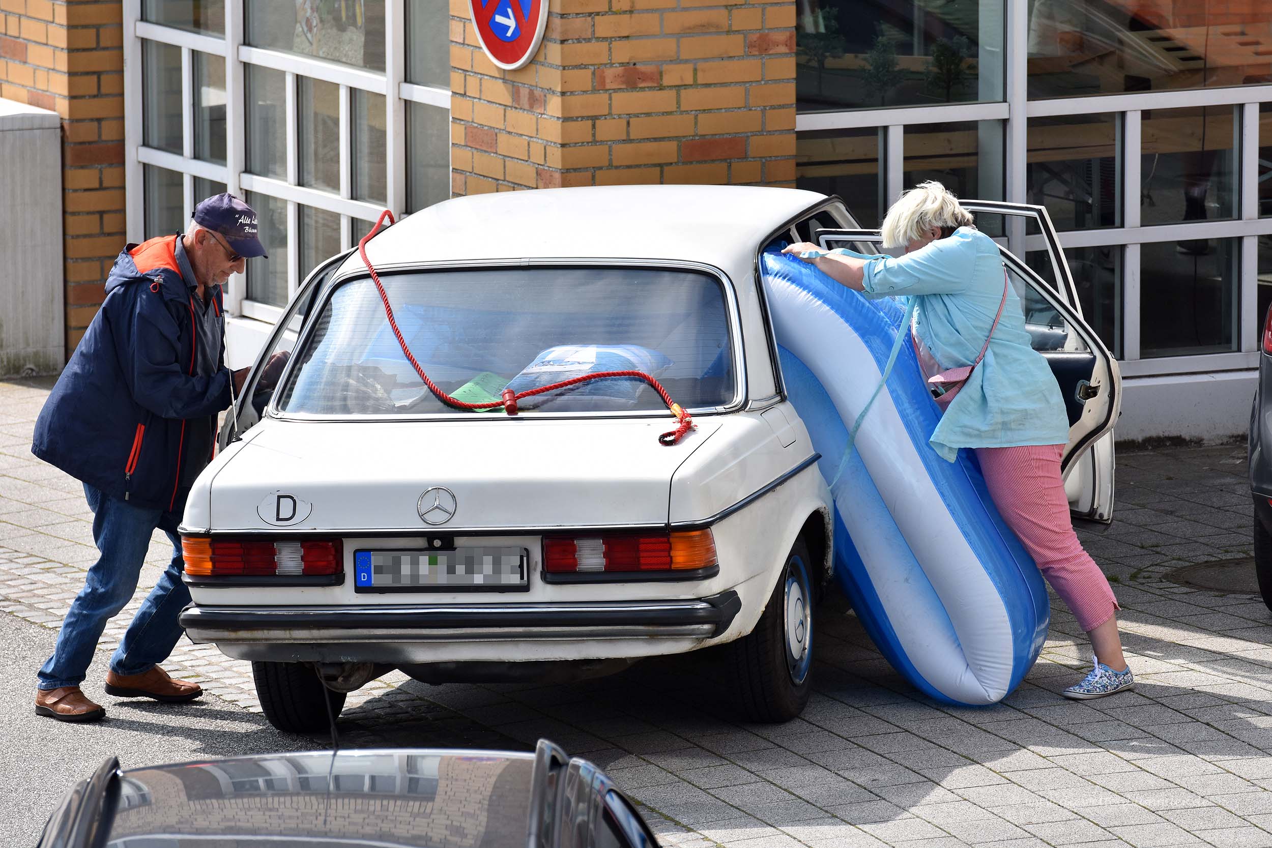 Verzweifelter Einpackversuch