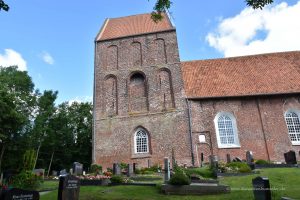 Schiefe Kirche von Suurhusen