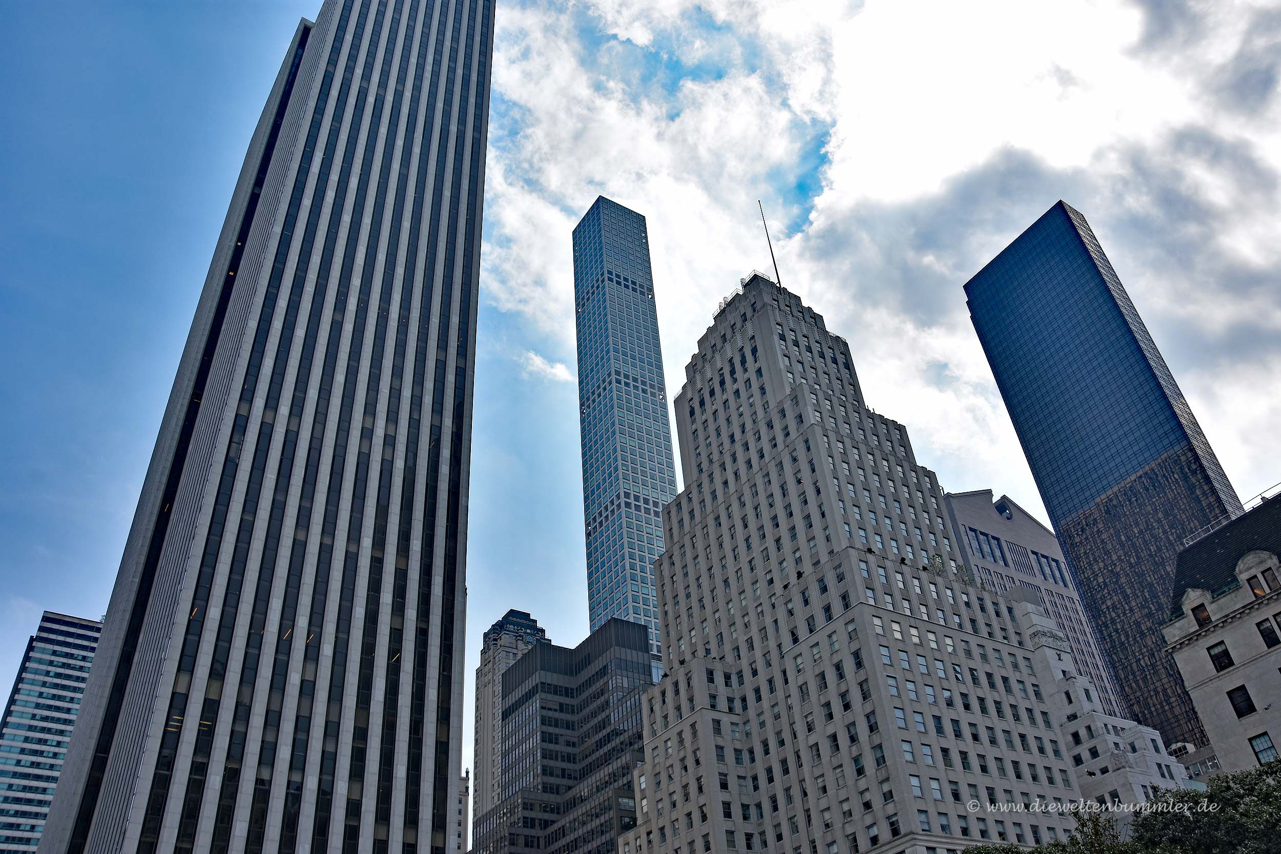 GM Building links und 432 Park Avenue im Hintergrund