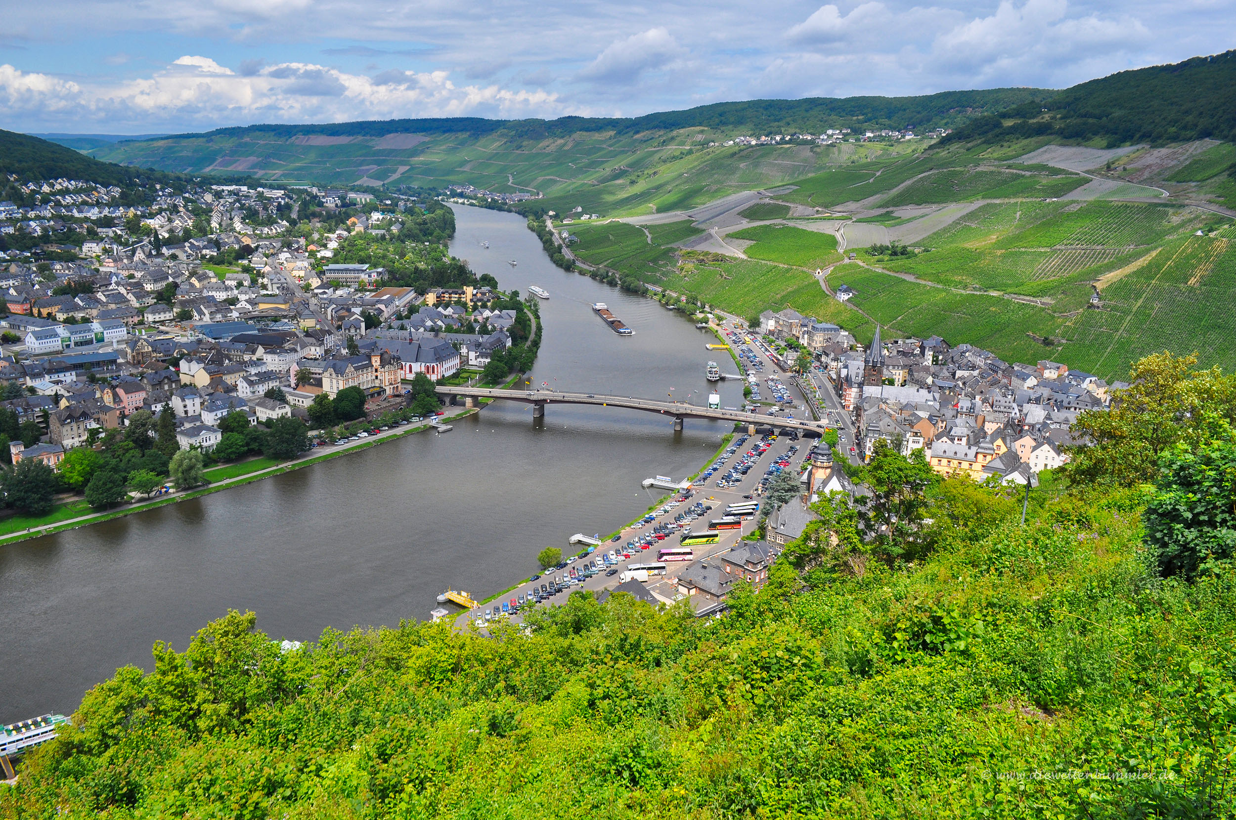 Das Moseltal bei Bernkastel-Kues