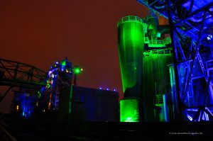 Illuminierter Landschaftspark