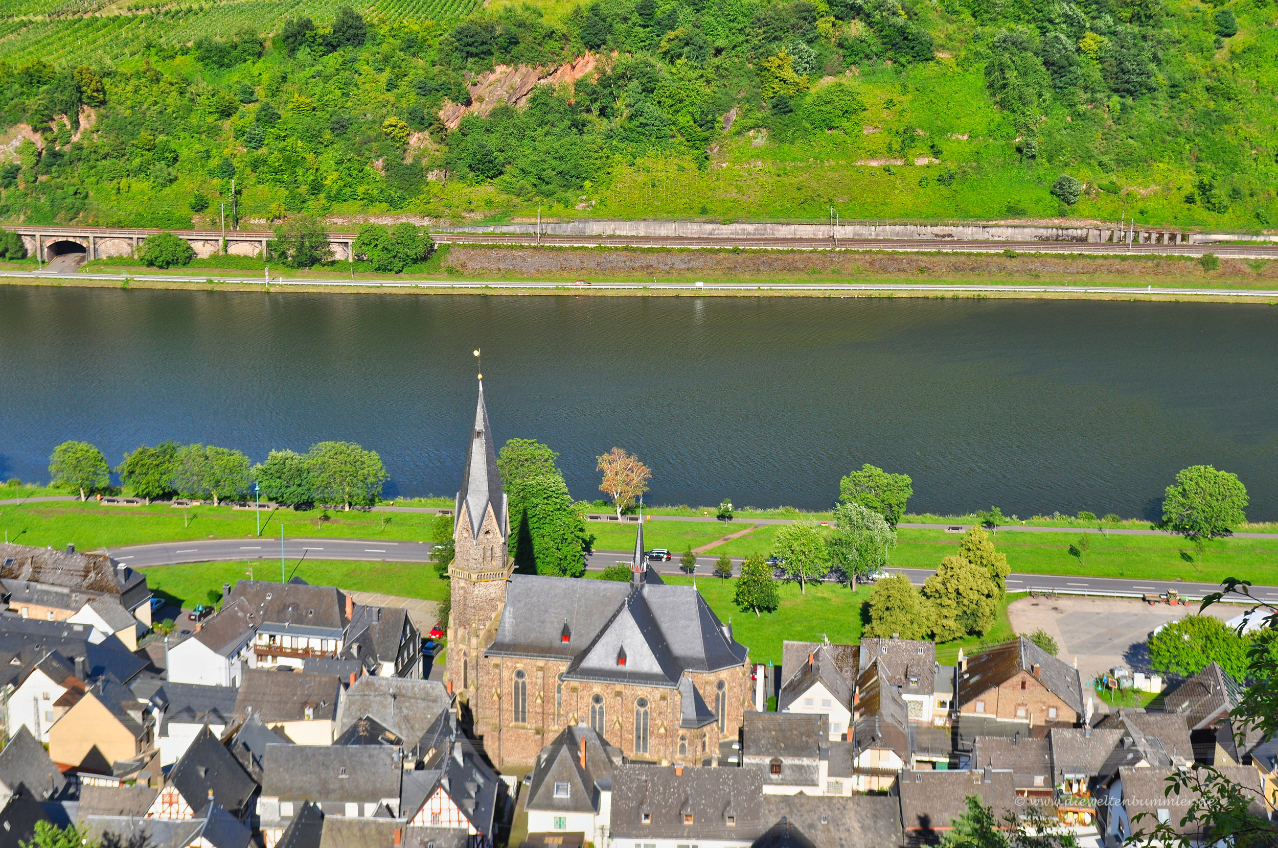 Kirche in St Aldegund