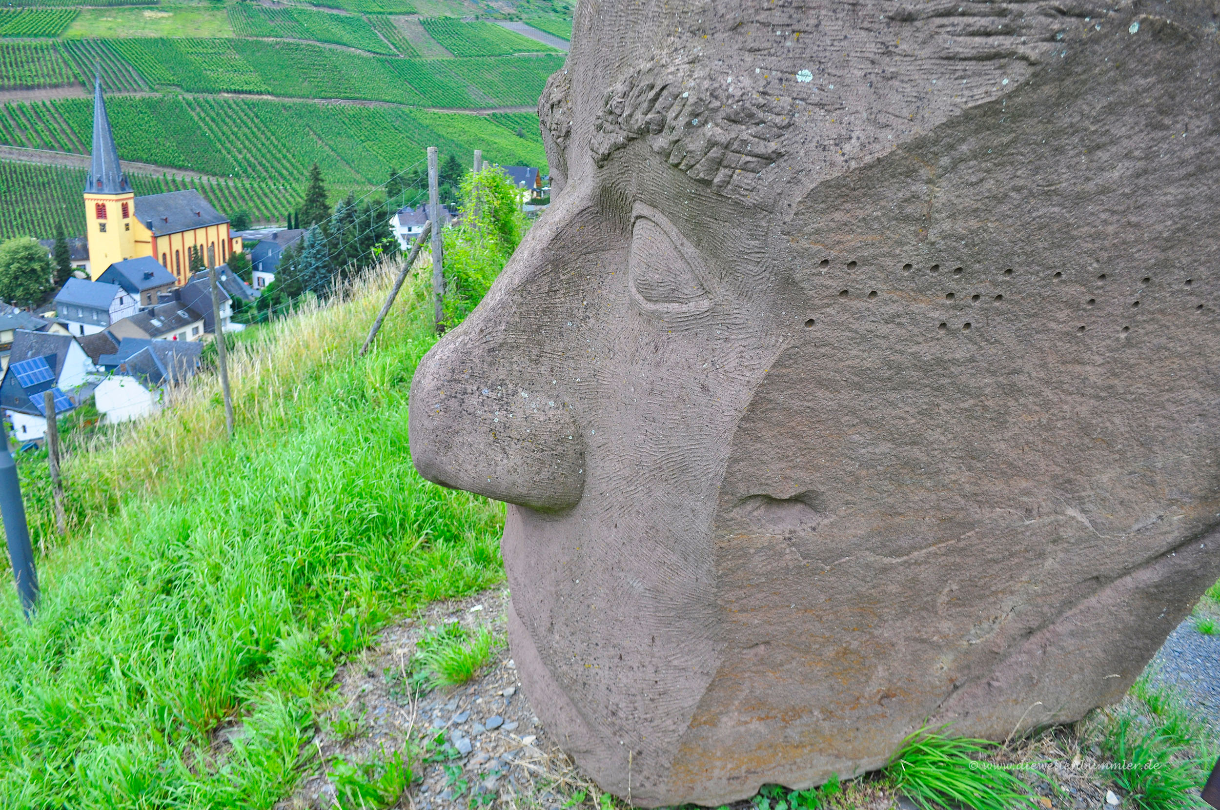 Skulptur wie auf den Osterinseln