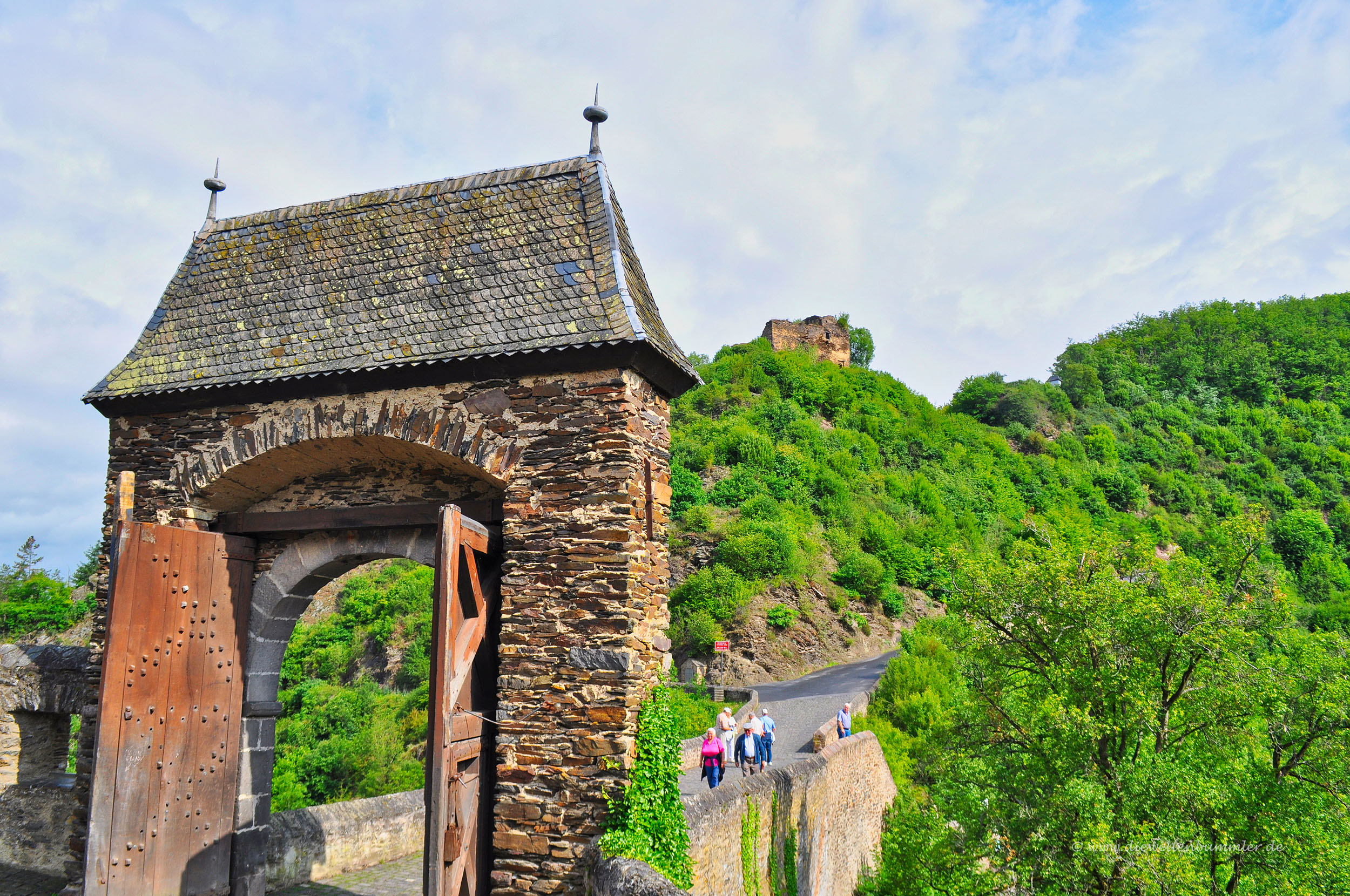 Tor an der Burg Eltz