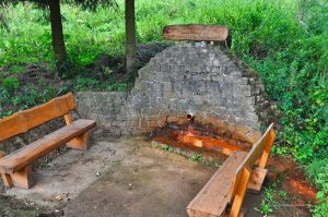 Brunnen bei Mehring