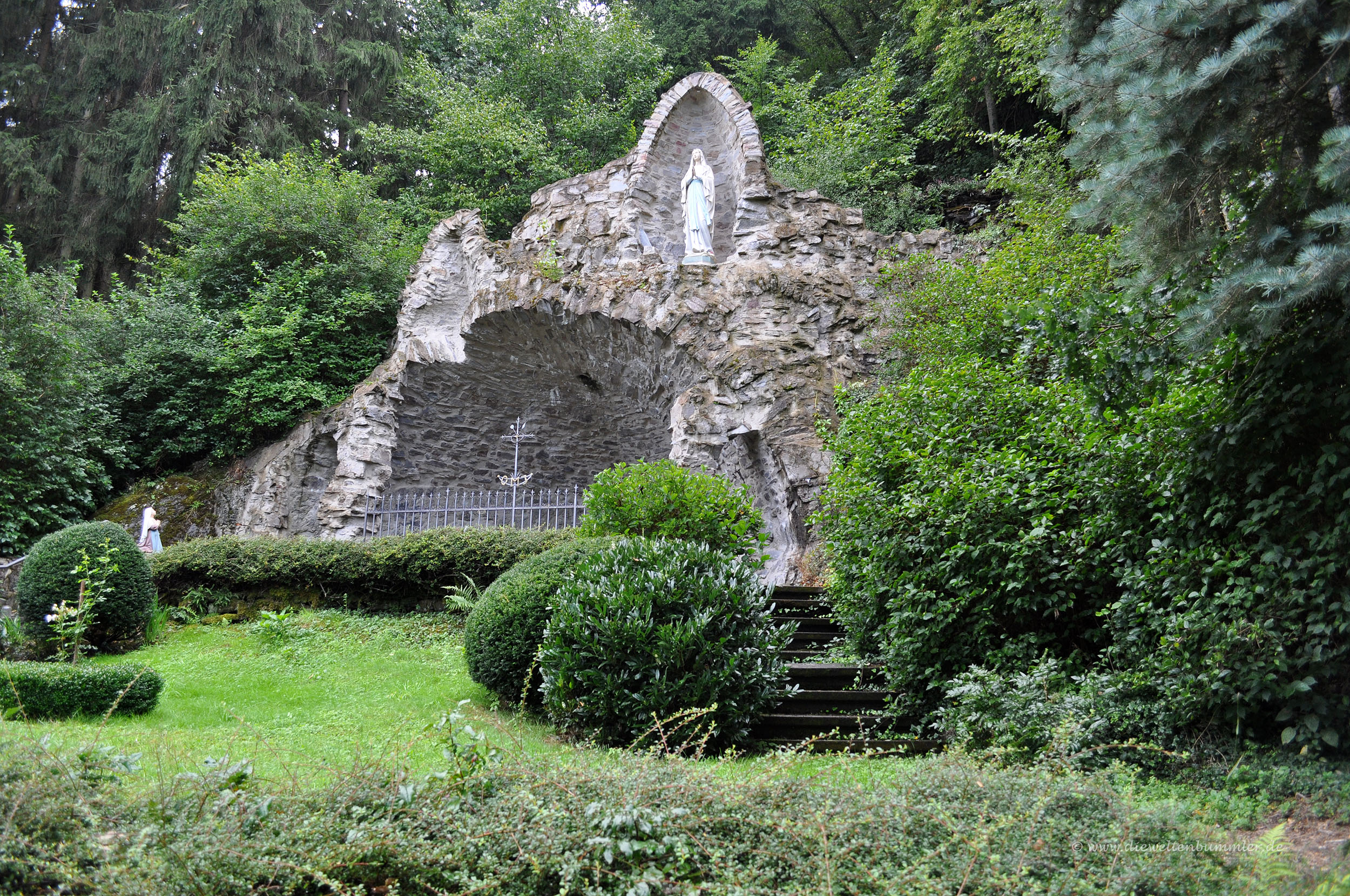 Mariengrotte am Kloster Maria Engelport