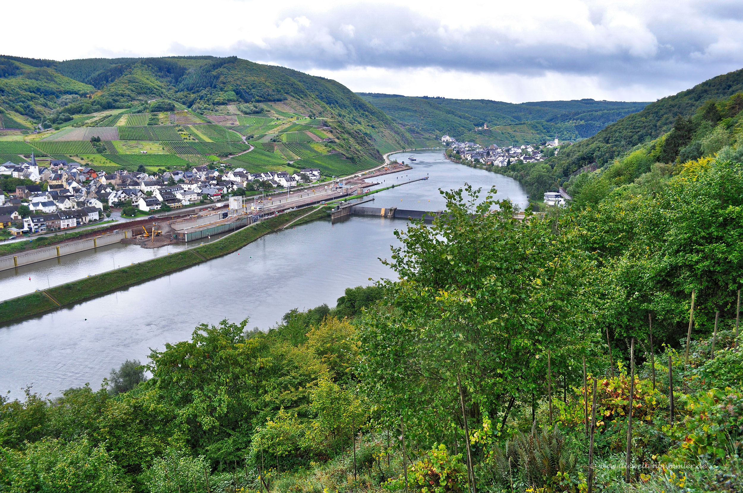 Staustufe an der Mosel