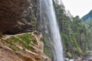 Wasserfall von hinten