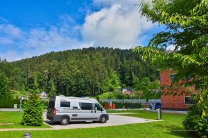 Wohnmobilstellplatz am Hostel in Slovenj Gradec