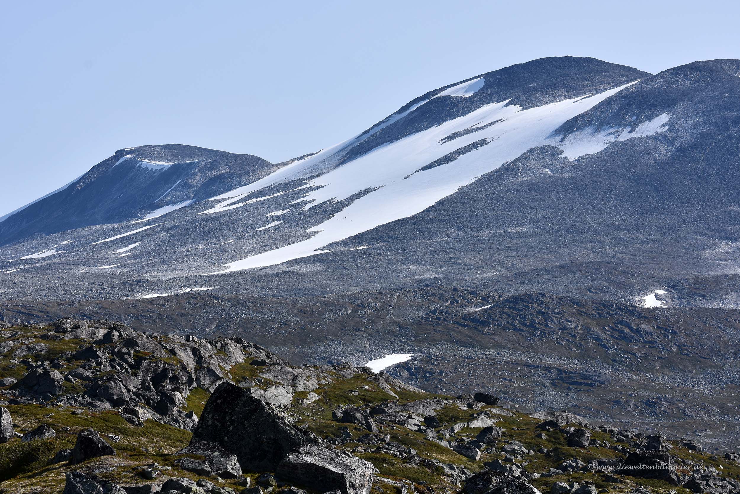 Schnee und Fels