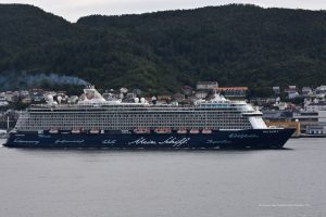 MeinSchiff 4