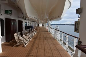 An Deck der Queen Elizabeth