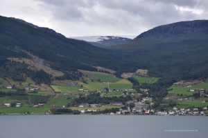 Fahrt durch den Fjord