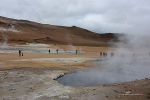 Quelltöpfe im Geothermalfeld