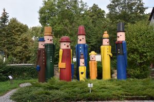 Figuren in Neuhausen