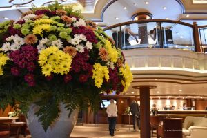 Frische Blumen in der Lobby