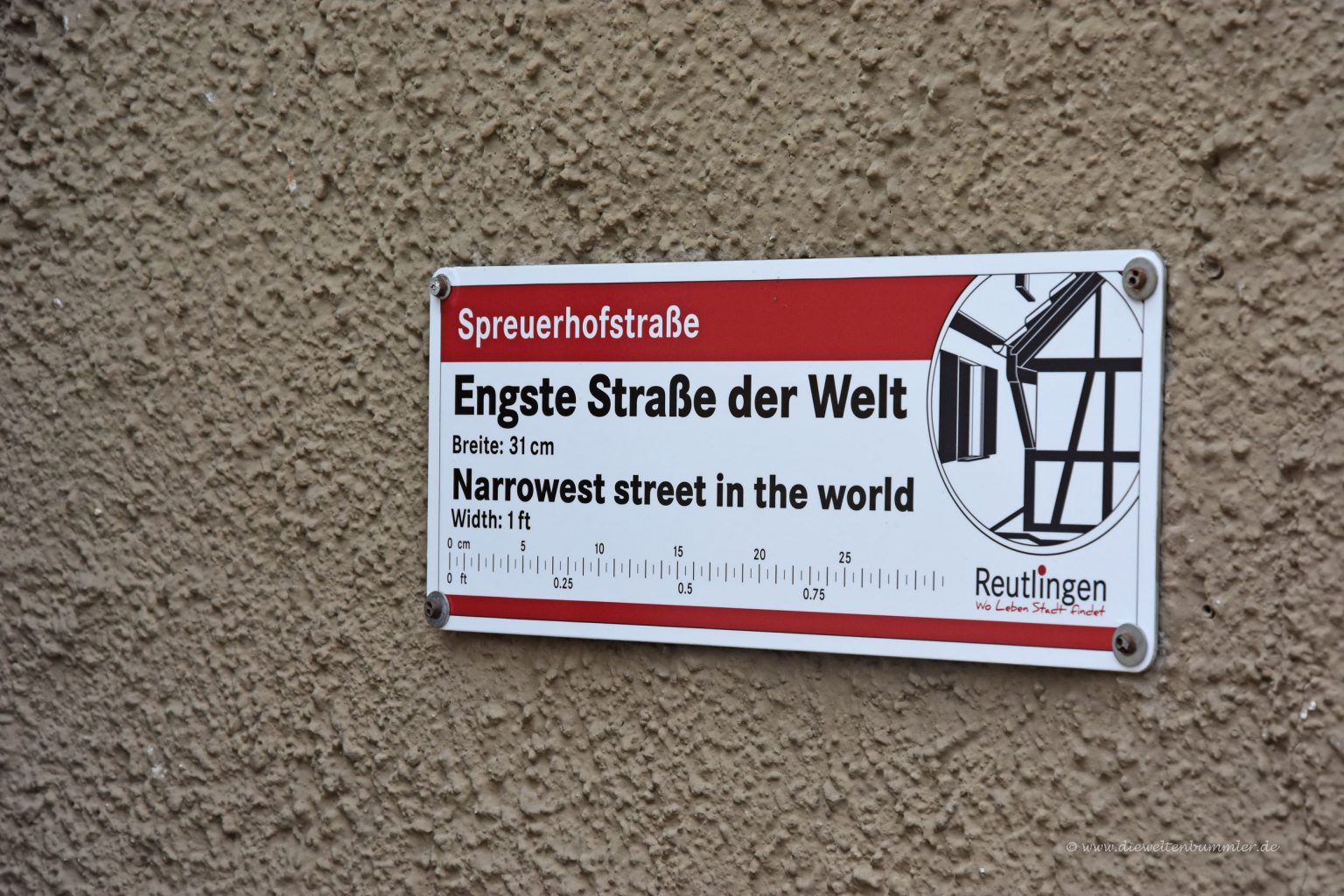 Schmalste Straße der Welt