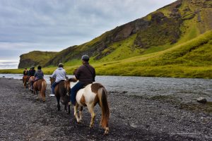 Reiten am Godafoss
