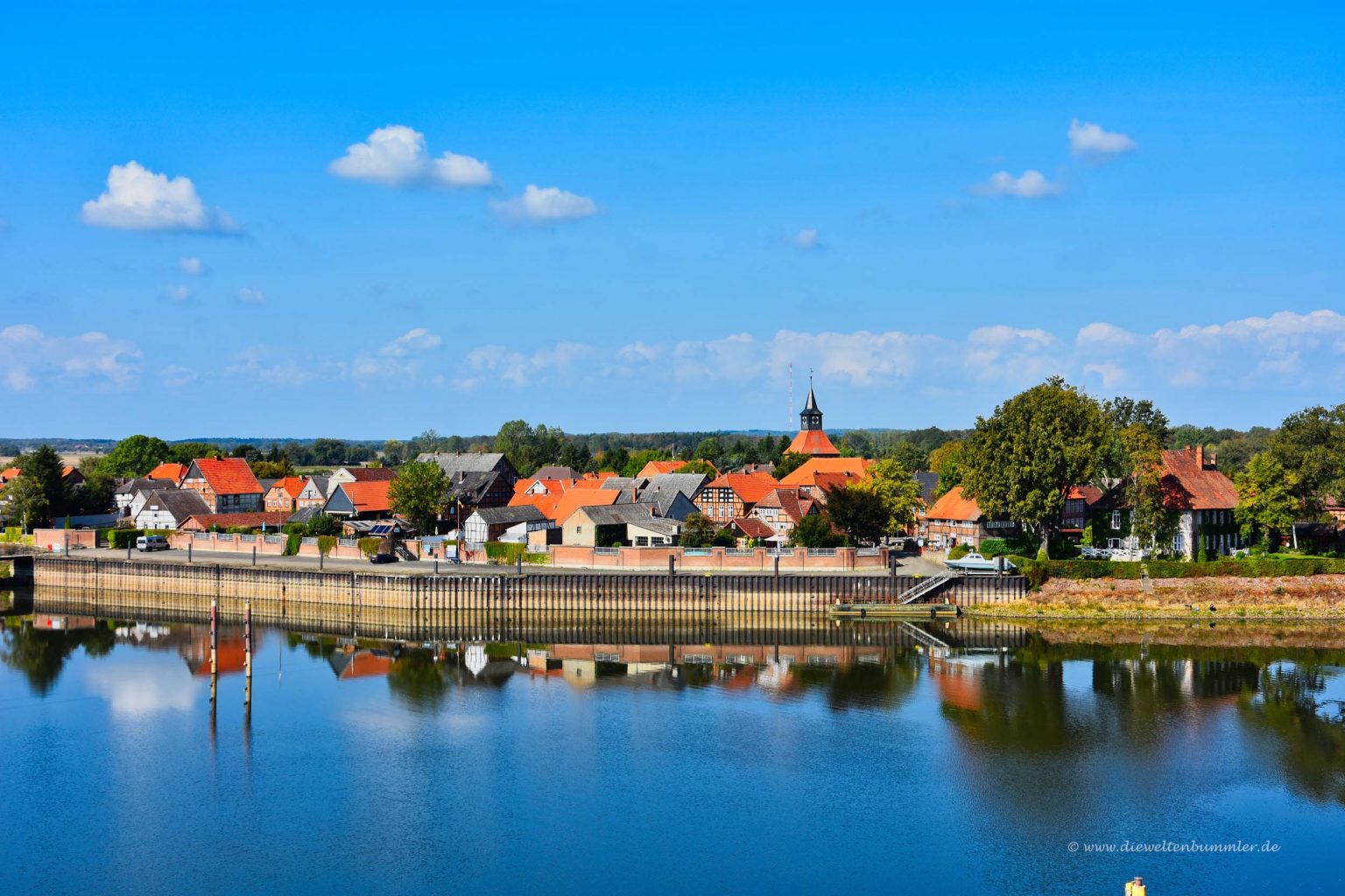Schnakenburg mit dem kleinen Hafen