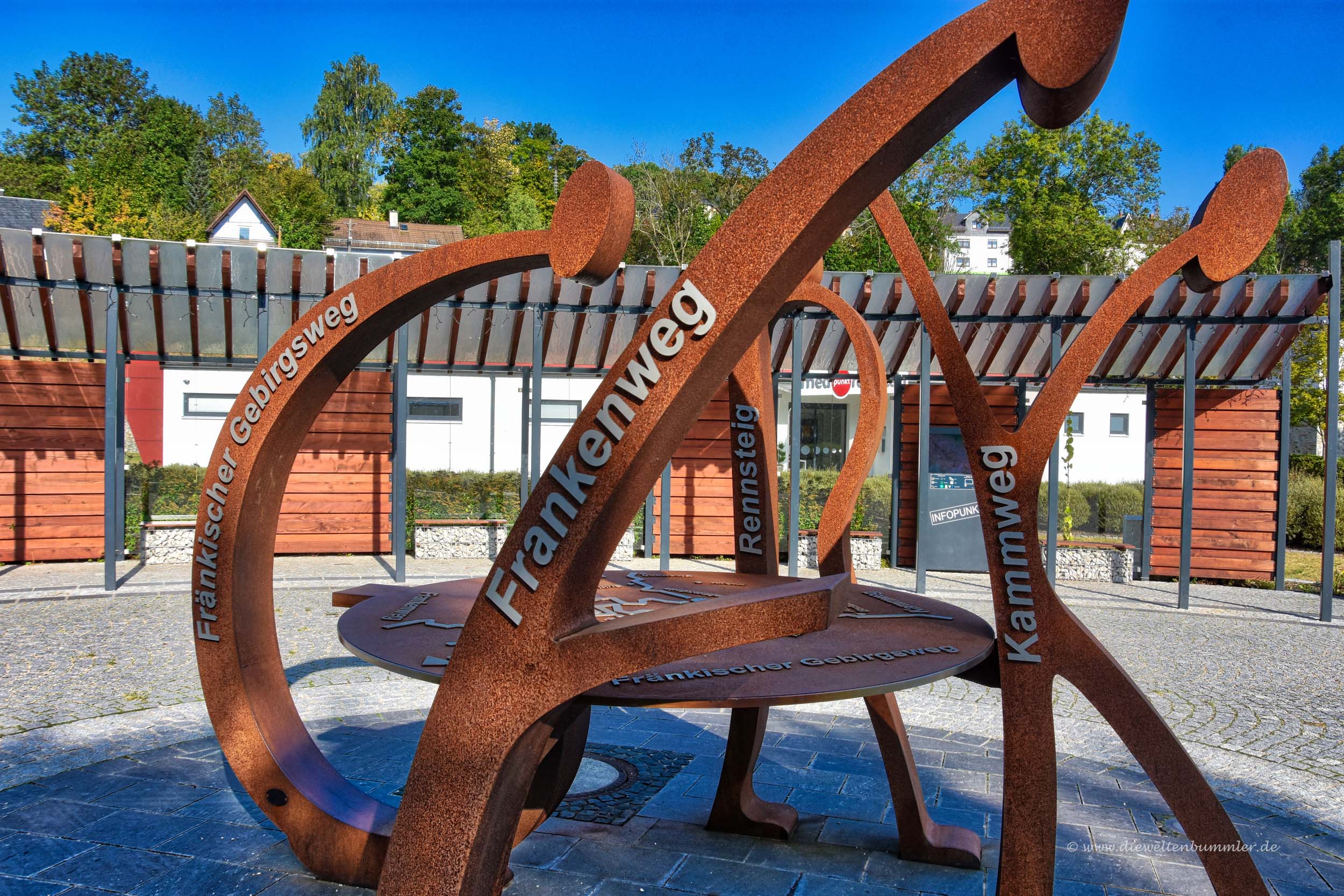 Skulptur für die Wanderwege